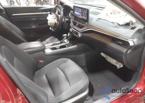 2023 Nissan Altima Sv Fwd z USA, uszkodzony, nr VIN 1N4BL4DV9PN409078